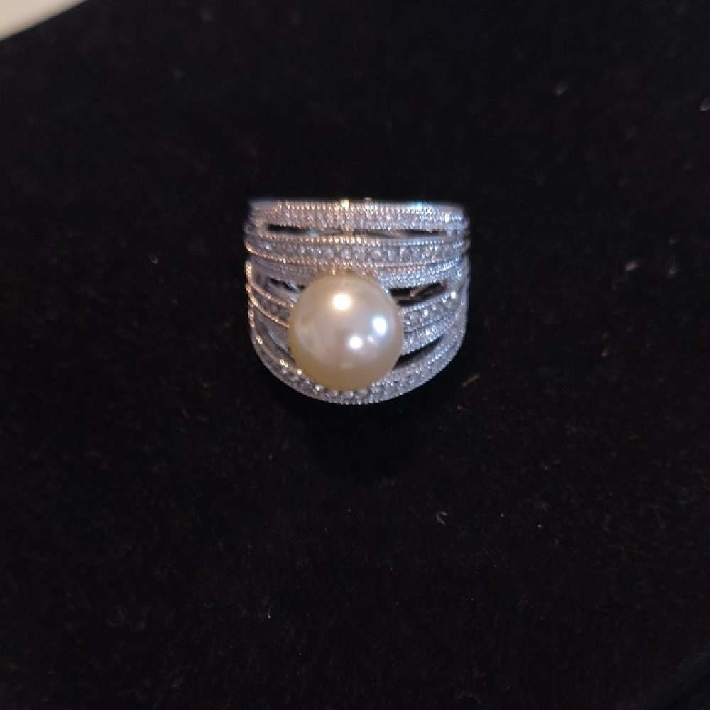 Elegant Pearl-Accent Silver Ring - Women Jewelry